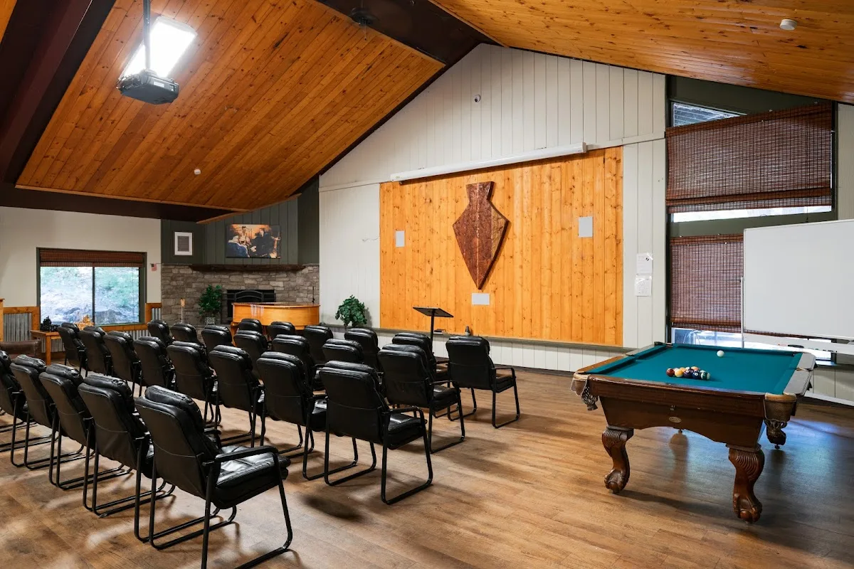 Serenity Lodge