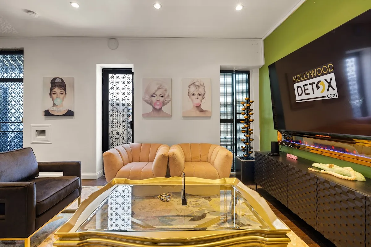 Hollywood Detox