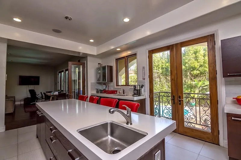 Epiphany Sober Women - Photo 4