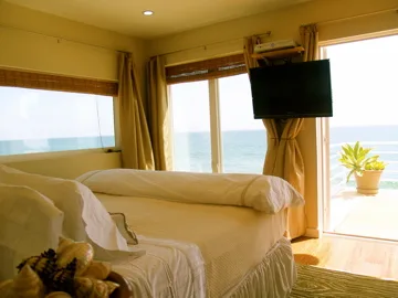 Malibu Beachside Sober Living - Photo 2
