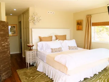 Malibu Beachside Sober Living - interior photo