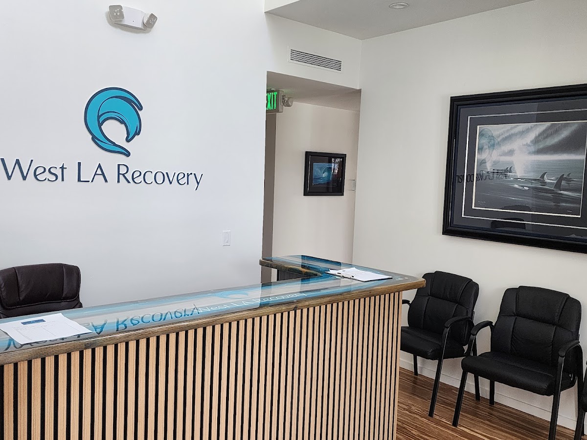West LA Recovery - Photo 4