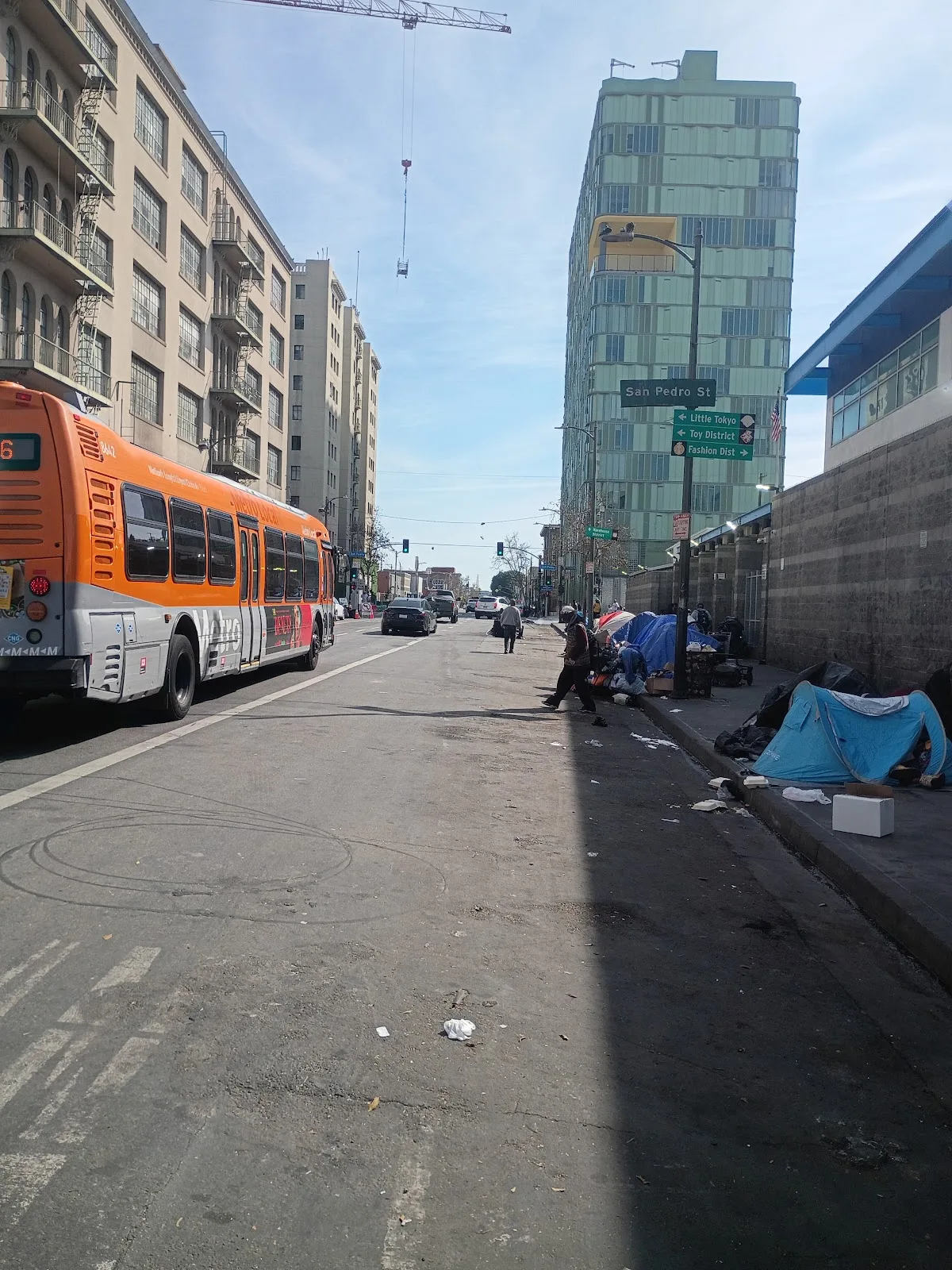 Weingart Center - 照片 5