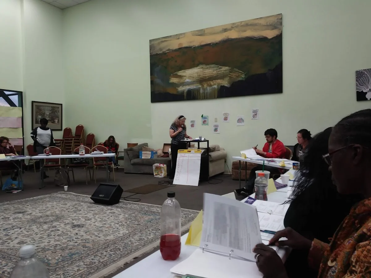 SHARE! - interior photo