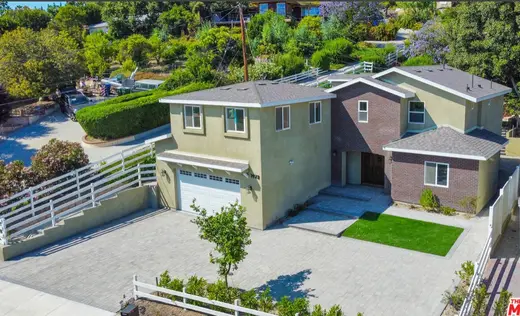 Diana’s House Sober Living facility photo