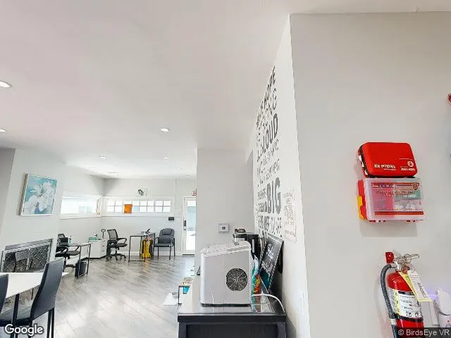 Tarzana Recovery Center - Foto 6