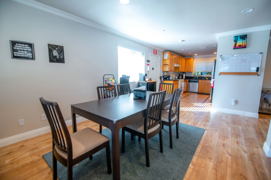 LA Valley Recovery - Photo 5