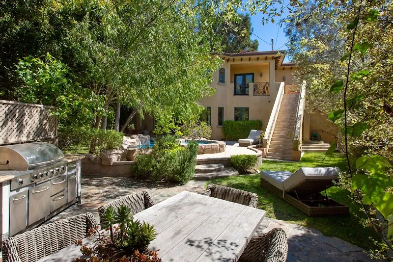 1 Method Center - Photo 5